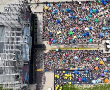 Padre Reginaldo Manzotti reúne 38 mil pessoas no último domingo do Verão Maior Paraná