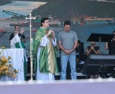 Padre Reginaldo Manzotti reúne 38 mil pessoas no último domingo do Verão Maior Paraná