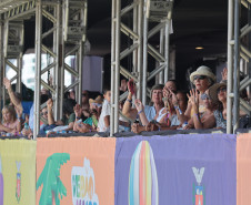 Padre Reginaldo Manzotti reúne 38 mil pessoas no último domingo do Verão Maior Paraná