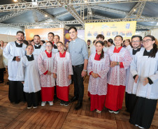 Padre Reginaldo Manzotti reúne 38 mil pessoas no último domingo do Verão Maior Paraná