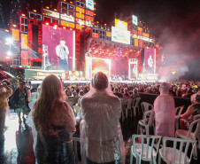 A dupla Zezé Di Camargo e Luciano durante a apresentação do seu show dentro da programação do Verão Maior Paraná, em Matinhos - 07/02/2026