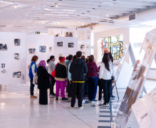 Mozart gratuito no MON, duas novas exposições e Vera Holtz estão na agenda cultural