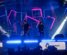 Clássicos do sertanejo no Verão Maior, Teodoro & Sampaio e Gian & Giovani agitam Pontal do Paraná