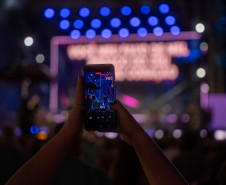Clássicos do sertanejo no Verão Maior, Teodoro & Sampaio e Gian & Giovani agitam Pontal do Paraná