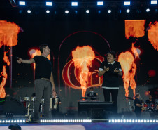 Clássicos do sertanejo no Verão Maior, Teodoro & Sampaio e Gian & Giovani agitam Pontal do Paraná