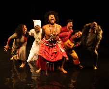 Teatro Guaíra é um dos principais palcos da 34ª edição do Festival de Curitiba