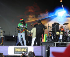 Reggae, praia e conexão: Inner Circle embala 153 mil pessoas em Matinhos