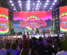 Reggae, praia e conexão: Inner Circle embala 153 mil pessoas em Matinhos