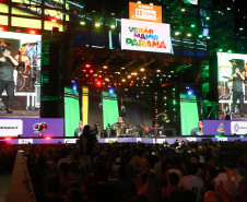 Reggae, praia e conexão: Inner Circle embala 153 mil pessoas em Matinhos