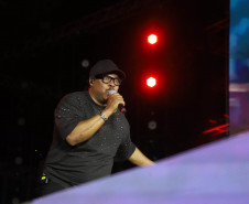 Reggae, praia e conexão: Inner Circle embala 153 mil pessoas em Matinhos