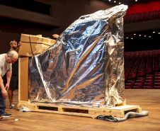 Novo piano marca aporte histórico no Teatro Guaíra e inaugura temporada da OSP