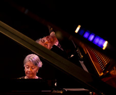 Novo piano marca aporte histórico no Teatro Guaíra e inaugura temporada da OSP