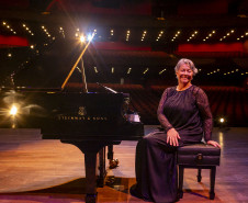 Novo piano marca aporte histórico no Teatro Guaíra e inaugura temporada da OSP