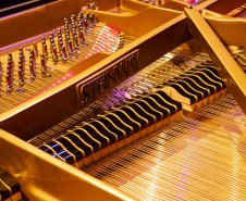 Novo piano marca aporte histórico no Teatro Guaíra e inaugura temporada da OSP