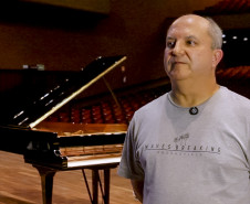 Novo piano marca aporte histórico no Teatro Guaíra e inaugura temporada da OSP