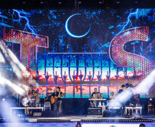 Clássicos do sertanejo no Verão Maior, Teodoro & Sampaio e Gian & Giovani agitam Pontal do Paraná