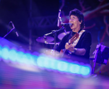 Clássicos do sertanejo no Verão Maior, Teodoro & Sampaio e Gian & Giovani agitam Pontal do Paraná