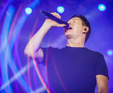 Clássicos do sertanejo no Verão Maior, Teodoro & Sampaio e Gian & Giovani agitam Pontal do Paraná