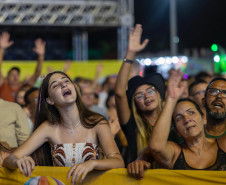 Clássicos do sertanejo no Verão Maior, Teodoro & Sampaio e Gian & Giovani agitam Pontal do Paraná