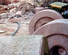 O Caminho da Cantaria nos Campos Gerais; Pesquisa de Marcela Bettega