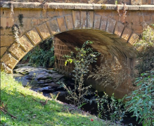 O Caminho da Cantaria nos Campos Gerais; Pesquisa de Marcela Bettega