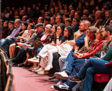 Orquestra Sinfônica do Paraná abre temporada 2026 com novo piano e solista internacional