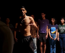 1.º museu satélite, Festival de Curitiba e shows na Ilha do Mel marcam agenda da semana