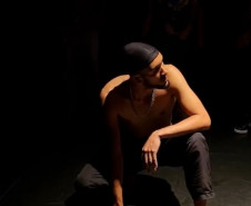 1.º museu satélite, Festival de Curitiba e shows na Ilha do Mel marcam agenda da semana