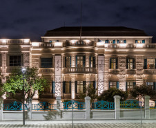 Políticas públicas voltadas à pessoa idosa