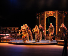 G2 Cia de Dança emociona 450 pessoas em apresentação gratuita em Maringá