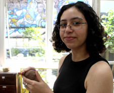 Cursos de arte da Academia Alfredo Andersen reúnem amadores e especialistas