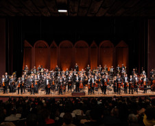 Orquestra Sinfônica e Balé Teatro Guaíra abrem inscrições para músicos e bailarinos