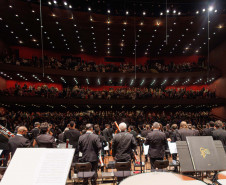 Orquestra Sinfônica do Paraná abre temporada 2026 com novo piano e solista internacional