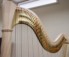 Orquestra Sinfônica do Paraná recebe nova harpa da marca italiana Salvi Harps