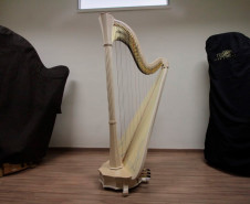 Orquestra Sinfônica do Paraná recebe nova harpa da marca italiana Salvi Harps