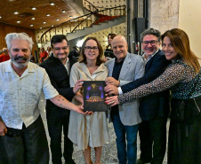40 anos: mais de 500 pessoas prestigiam lançamento do livro sobre a Orquestra Sinfônica do Paraná