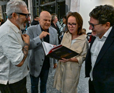 40 anos: mais de 500 pessoas prestigiam lançamento do livro sobre a Orquestra Sinfônica do Paraná