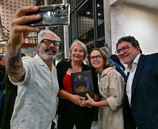 40 anos: mais de 500 pessoas prestigiam lançamento do livro sobre a Orquestra Sinfônica do Paraná