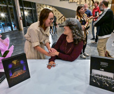 40 anos: mais de 500 pessoas prestigiam lançamento do livro sobre a Orquestra Sinfônica do Paraná