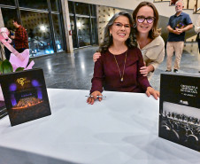 40 anos: mais de 500 pessoas prestigiam lançamento do livro sobre a Orquestra Sinfônica do Paraná