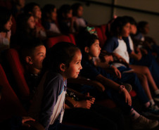 Programa Crianças no Teatro volta a circular e leva cultura de graça a cidades do Paraná