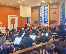 Orquestra Sinfônica do Paraná se apresenta para 700 estudantes em Campo Largo