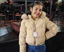 Orquestra Sinfônica do Paraná encanta crianças em concerto didático em Araucária