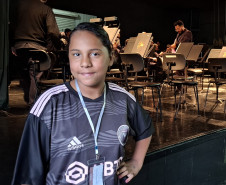 Orquestra Sinfônica do Paraná encanta crianças em concerto didático em Araucária