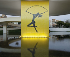 Museu Oscar Niemeyer estará aberto na próxima segunda-feira