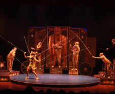 G2 Cia de Dança lota teatro e levanta a plateia em Francisco Beltrão, no Sudoeste