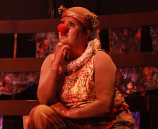 G2 Cia de Dança lota teatro e levanta a plateia em Francisco Beltrão, no Sudoeste