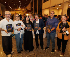 40 anos: mais de 500 pessoas prestigiam lançamento do livro sobre a Orquestra Sinfônica do Paraná
