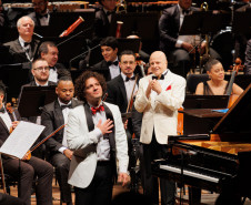 Primeiro dia de concerto do “Festival Gershwin" da Orquestra Sinfônica do Paraná lota o Guairão