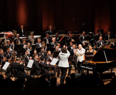 Primeiro dia de concerto do “Festival Gershwin" da Orquestra Sinfônica do Paraná lota o Guairão